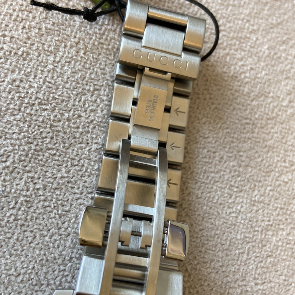 NWT Authentic Gucci Dive Bracelet Men Watch, 40mm - Picture 5 of 9